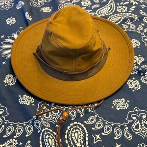 Filson Tin Cloth Bush Hat in Dark Tan